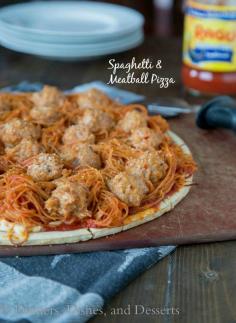 Spaghetti and Meatball Pizza – turn pizza night into something new by topping it with spaghetti and meatballs! #saucesome