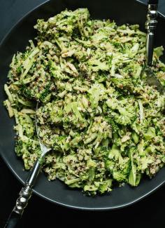 Quinoa Broccoli Slaw with Honey Mustard Dressing - cookieandkate.com  #glutenfree #vegan #vegetarian  #recipe  #broccoli #quinoa