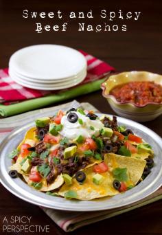 Sweet and Spicy Beef Nachos | A Spicy Perspective. Slow cooker chili con carne