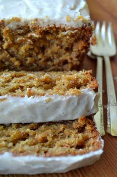 Spiced Apple Cake with Nutmeg Glaze --- this cake is made with apple butter, Greek yogurt, and lots of warm fall spices! More pictures like this on http://foodloverz.net