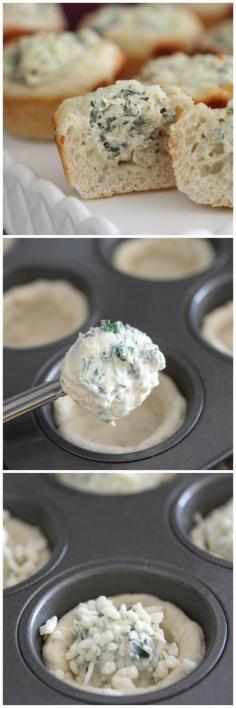 Baked Spinach Dip Mini Bread Bowls! Perfect appetizer for any party! http://@Jenny Flake, Picky Palate