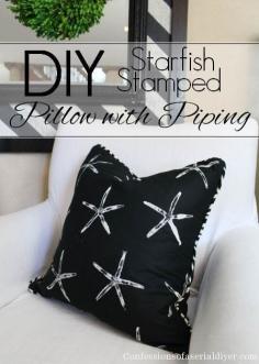 Make a pillow with piping - a fun #DIY fabric idea!