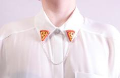 Place these clips on your collar. | 17 Incredibly Stylish Ways To Cover Yourself In Pizza