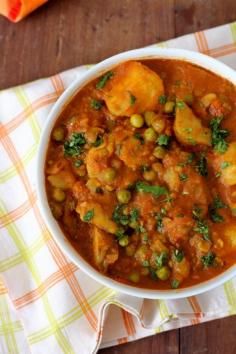 Potato and Peas Curry [RECIPE]