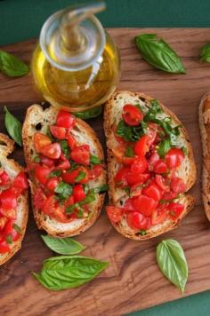 Bruschetta; another typical italian dish coming from the poor tradition: just toasted bread, fresh tomato, basil, olive oil and garlic... try it! #Passion #Italy