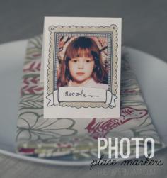 How to make photo frame place markers.  Free printables!  #HPFamilyTime