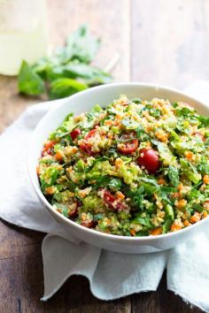 Herbed Quinoa Garden Veggie Salad tossed with a Lemon Herb Vinaigrette. #food #yummy #delicious