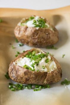 Steakhouse Style Baked Potato - the BEST baked potatoes I've ever had! (gluten free, vegetarian)