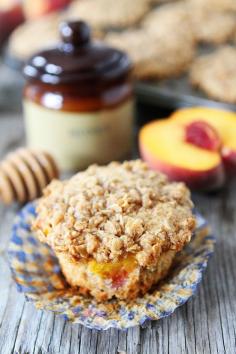 Honey Peach Muffins with Oat Streusel Topping  | Delicious Recipes: food, drinks and desserts #healthyrecipes #dessertrecipes #cakerecipes #foodrecipes #foodanddrink http://www.bykoket.com/inspirations/