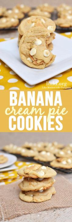 Cookies: Banana Cream Pie Cookies - These amazing cookies have the same great taste of banana cream pie in a chewy and delicious cookie!