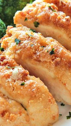 
                    
                        Baked Garlic Parmesan Chicken ~ This is one of those everyone-should-know-how-to-make recipes... It’s easy and comes together quickly.
                    
                