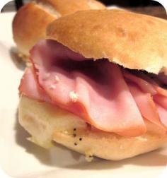 Six Sisters' Stuff: Ham & Swiss Poppy Seed Sandwich Sliders Recipe