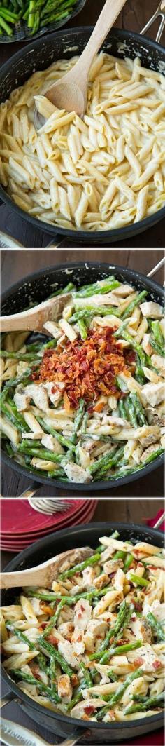 @flipperrose  Foodie Place: Creamy Chicken  Asparagus Pasta with Bacon - this pasta is AMAZING! Like a lighter alfredo pasta with bonus of herbed chicken, fresh asparagus and salty bacon. So good!