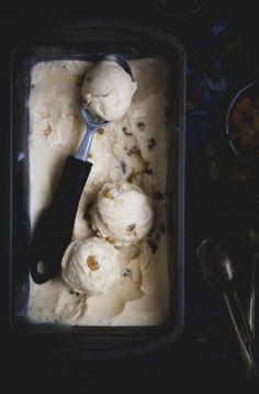 Sinfully Spicy - Kaju Kishmish Icecram (Easy Eggless Cashew Ice cream)