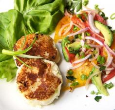 
                    
                        If you love potato pancakes, you've got to try these scrumptious Ecuadorian cheese and potato patties, also called Llapingachos. Recipe on Panning The Globe
                    
                