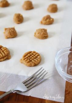 
                    
                        Easy 3-ingredient peanut butter cookies #recipe www.skiptomylou.org
                    
                