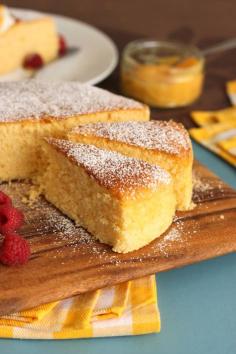 
                    
                        Light & Luscious Lemon Cake
                    
                