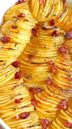
                    
                        Crispy Potato Roast ~ Crispy potato roast with thinly sliced and seasoned potatoes... A beautiful and unique way to serve potatoes - great for holidays, or to make a regular day feel like one.
                    
                