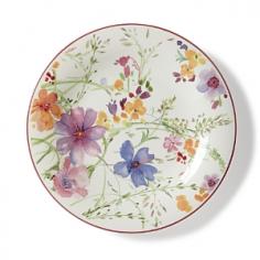 Mariefleur side plate 21cm salad plate. Ideal for small sides, salads, sandwiches and small dishes. This salad plate, like the Mariefleur dinner plate, has a beautifully and intricately decorated border of flower motifs. Made of premium porcelain this plate is both dishwasher and microwave safe. ariefleur side plate Porcelain, Dishwasher safe, Microwave safe, Not oven safe.