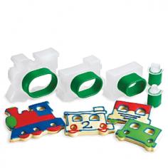 Five Piece Train Set Cookie Cutter Set. Set includes 3 trains, an engine, caboose and coach car, as well as 2 bonus detail cutters for cutting out windows and wheels. Dishwasher safe. ( Cuisipro - 74-713204 )