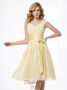 A-Line/Princess Straps Pleats Chiffon Knee-Length Dress