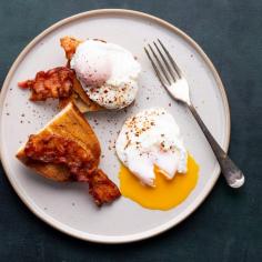 How To Poach Eggs For A Crowd